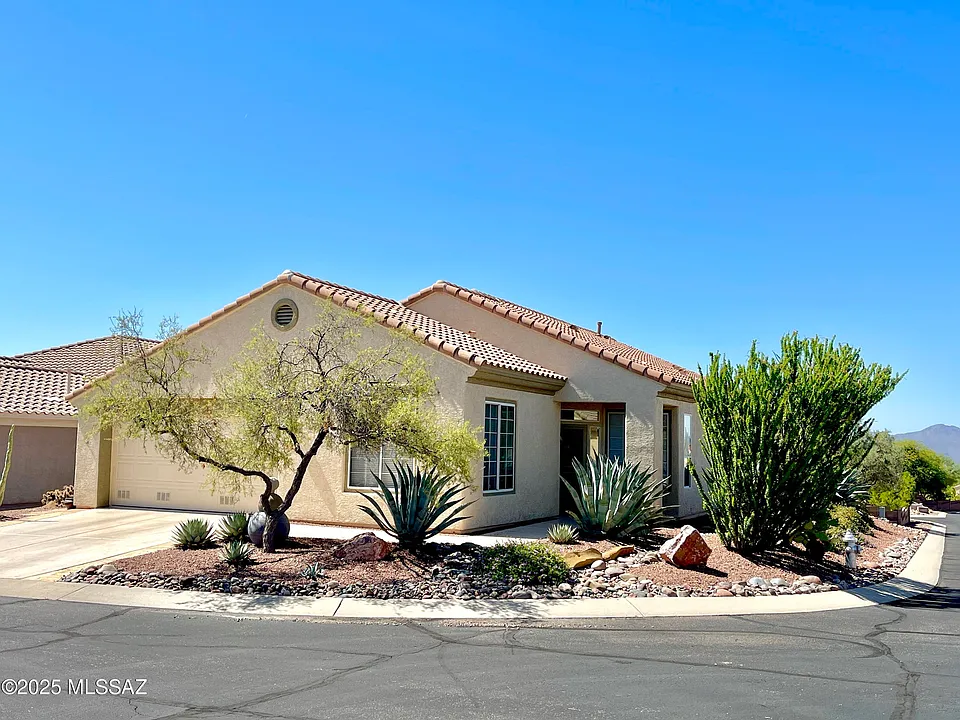 13045 N Burrobush Loop