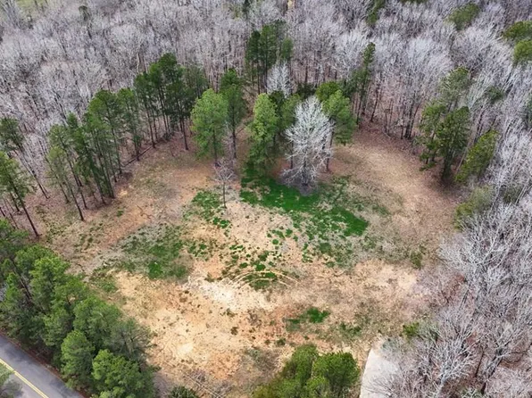 2049 Old Cox Rd, Boydton, VA 23917