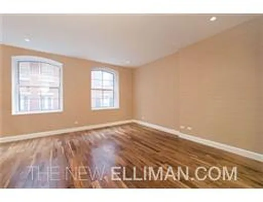 Rented by Douglas Elliman | media 17