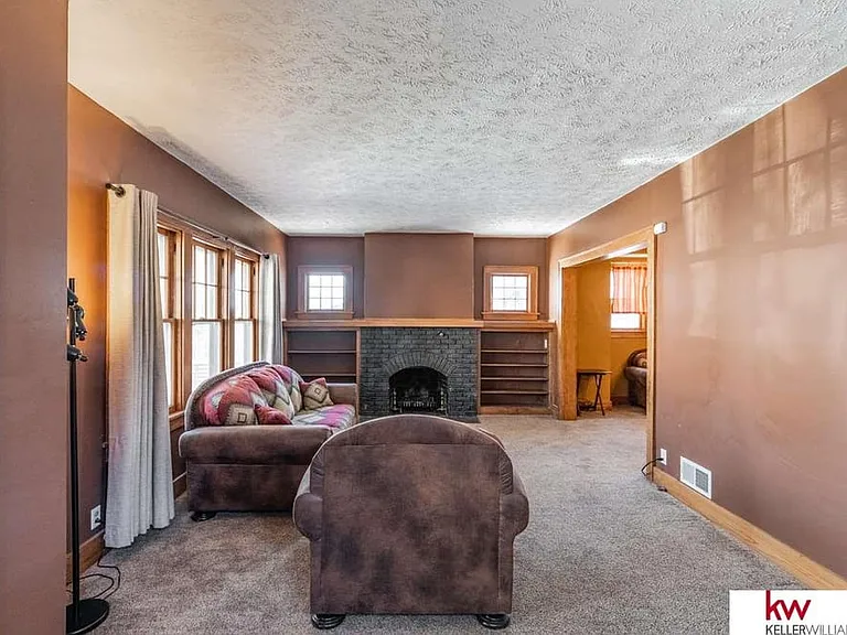 3615 California St — Photo 2