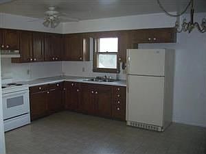 2nd image of 309 S Main St APT D