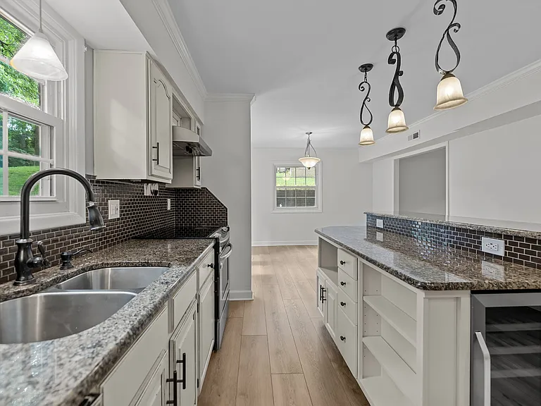 6713 William Harry Ct — Photo 5