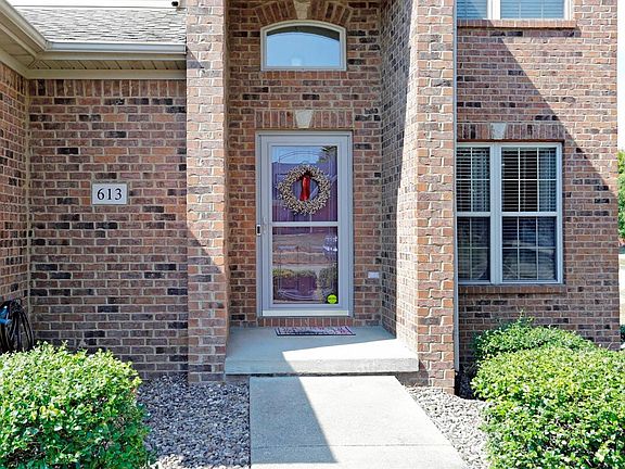 2nd image of 613 Shetland Dr