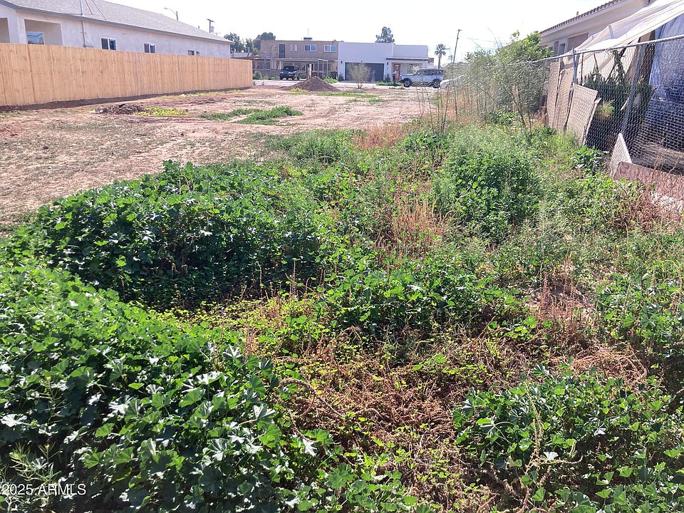 2nd image of 252 W BYRD Avenue #15