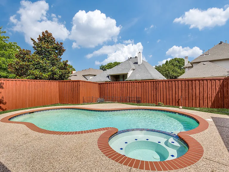 2129 Argyle Dr — Photo 8