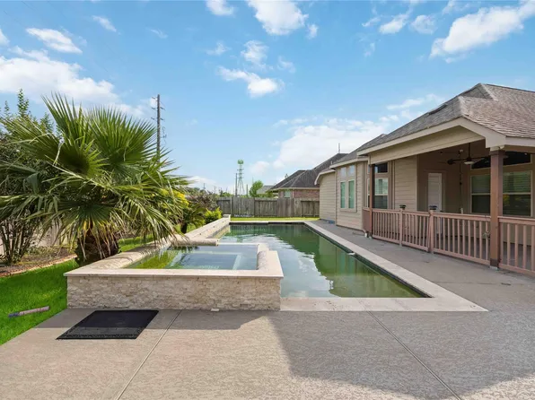 2805 Parkside Village Ln, Pearland, TX 77581