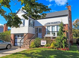 361 Beach 149th St, Neponsit, NY 11694