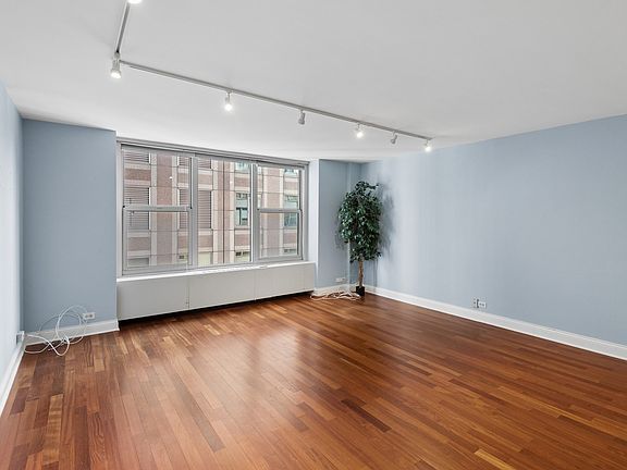 2nd image of 777 N Michigan Ave APT 3502