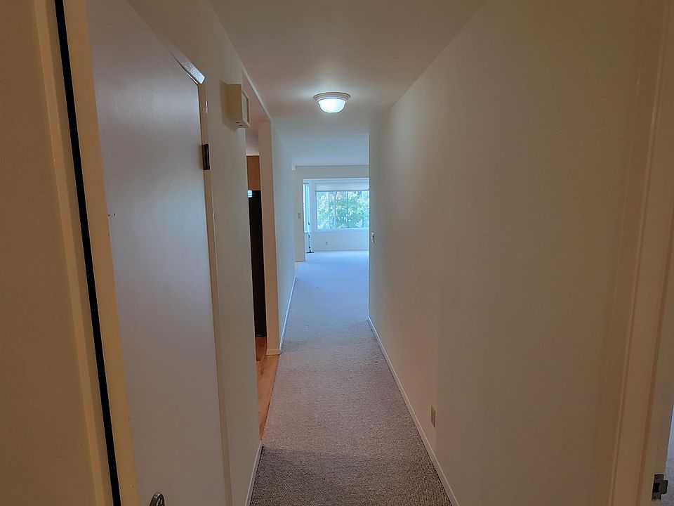 1st image of 11600 100th Ave NE APT A8