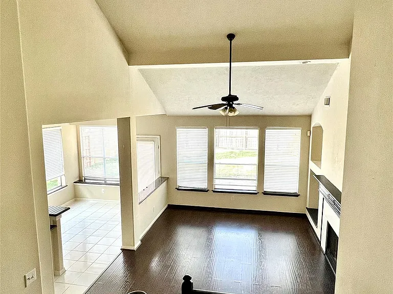 4911 Knights Branch Dr — Photo 11