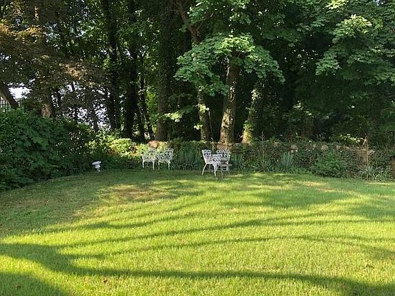 Your own Private Backyard Oasis!