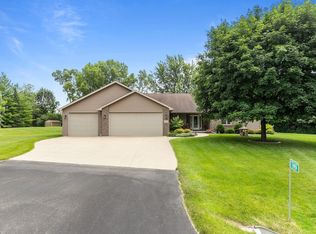 2959 E Ridge Pl, Neenah, WI 54956