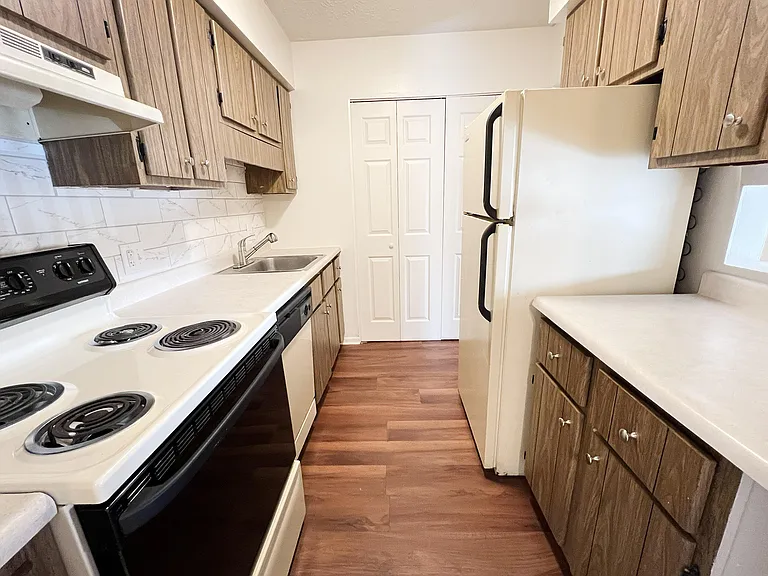 Concord Woods Apartments — Photo 62