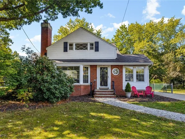 1744 S Green Rd, South Euclid, OH 44121