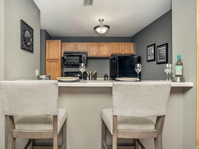 Library Hill Apartments — Photo 18