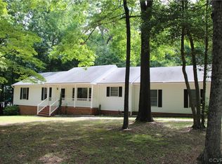 909 Rasmussen Dr, Sandston, VA 23150