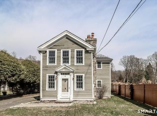 6 Weekeepeemee Rd, Woodbury, CT 06798