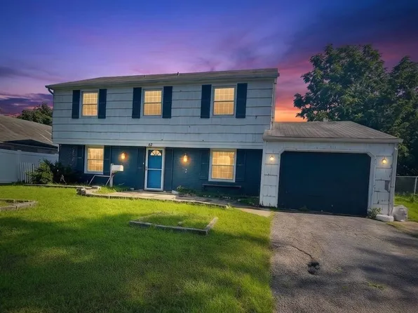 67 Parish Ln, Willingboro, NJ 08046