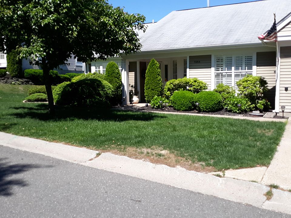 1st image of 1128 Thornbury Lane #A