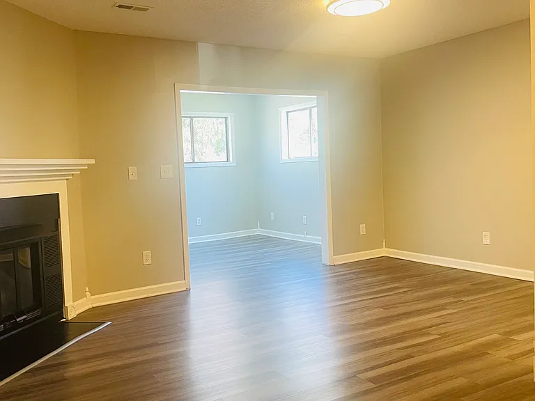 1732 N Hamilton St #D — Photo 11