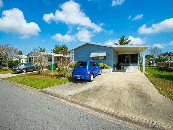 3rd image of 638 Wedelia Dr