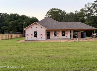 6715 Caraway Rd, Moss Point, MS 39562