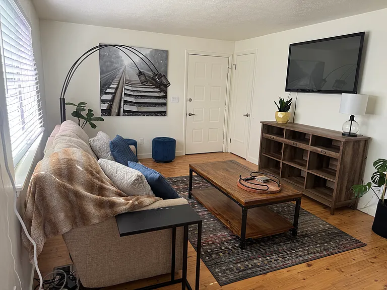 700 W Gallaher St — Photo 11