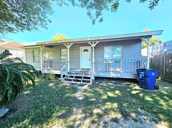 3316 Texas Ave, Texas City, TX 77590