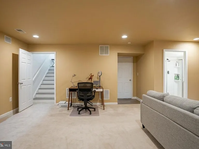 4658 Hummingbird Ln — Photo 44