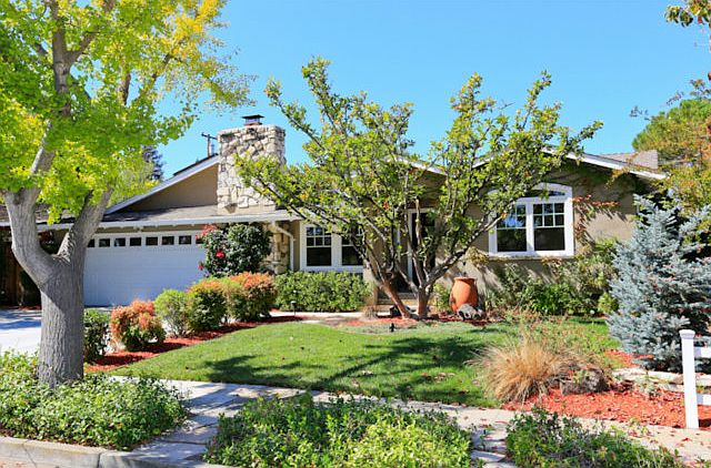 1st image of 149 Forest Hill Dr
