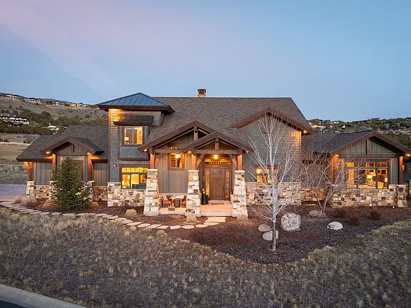 3rd image of 800 N Chimney Rock Rd #256