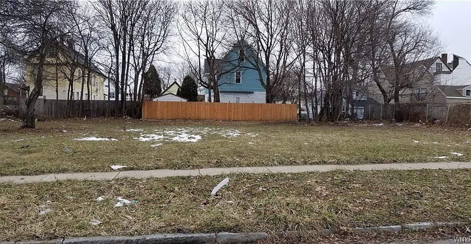 2nd image of 24 Locust St