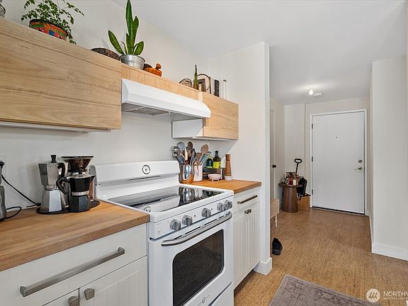 3rd image of 3717 Beach Drive SW #303
