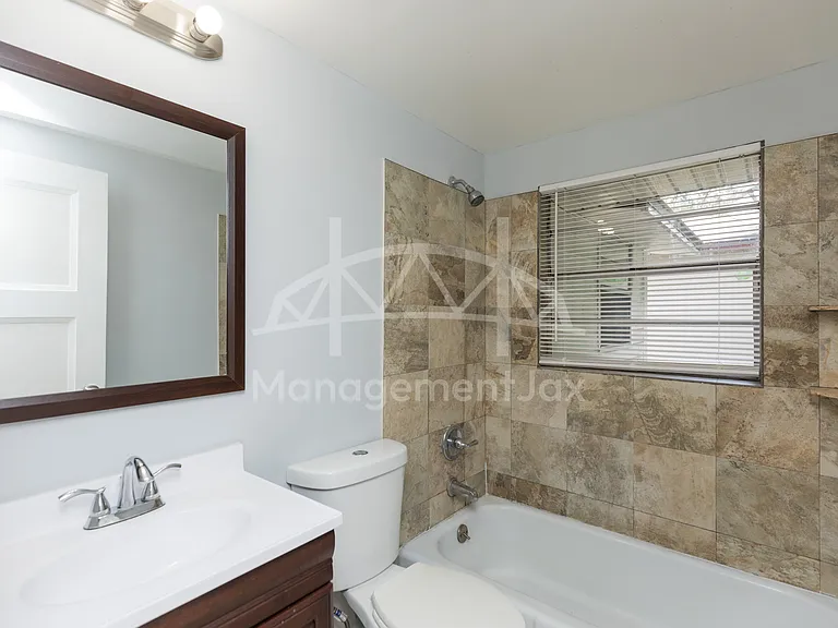 3303 Jones St — Photo 6