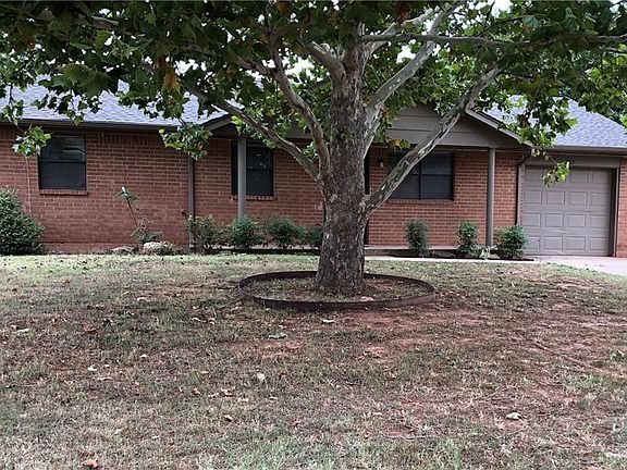 2nd image of 332 Crestdale