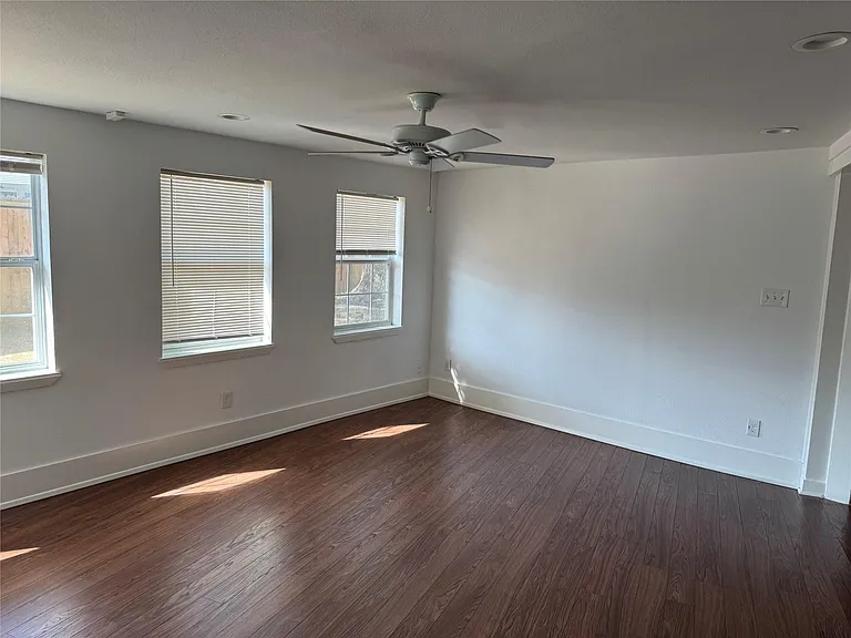6944 Burgess St — Photo 9