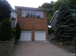 1478 15th St, Fort Lee, NJ 07024