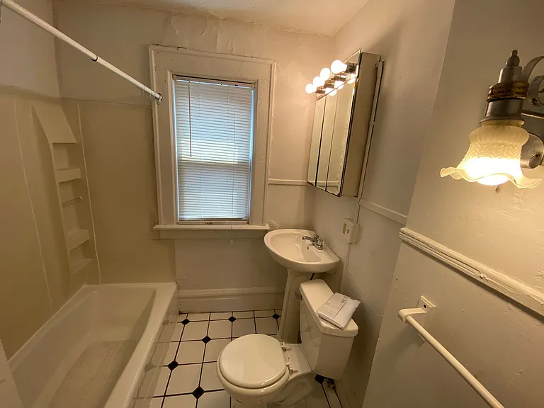 E 20th Ave 303-317 TPP — Photo 7