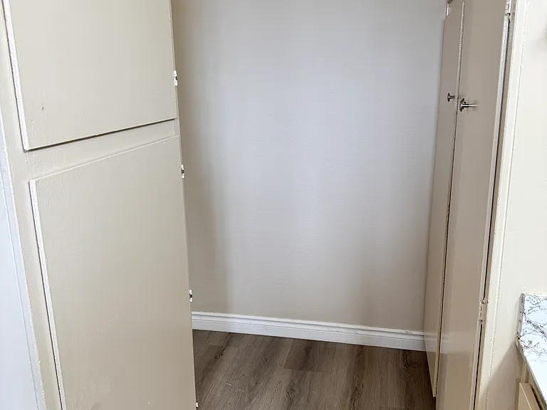 16941 Green Ln #10 — Photo 11