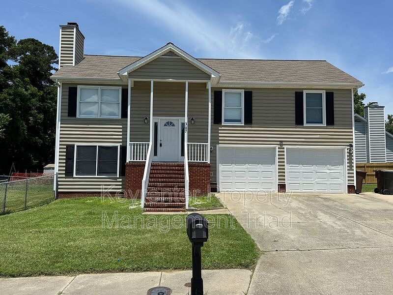 1st image of 307 Mount Olive Dr
