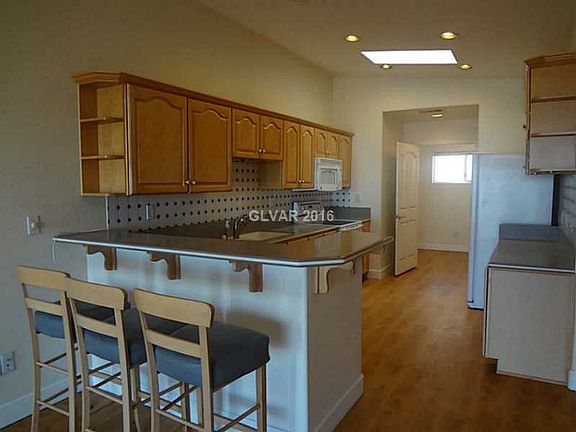 2nd image of 267 Big Horn Dr #2B