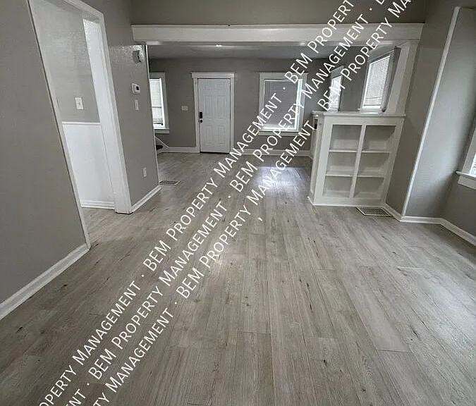 3630 Agnes Ave — Photo 4