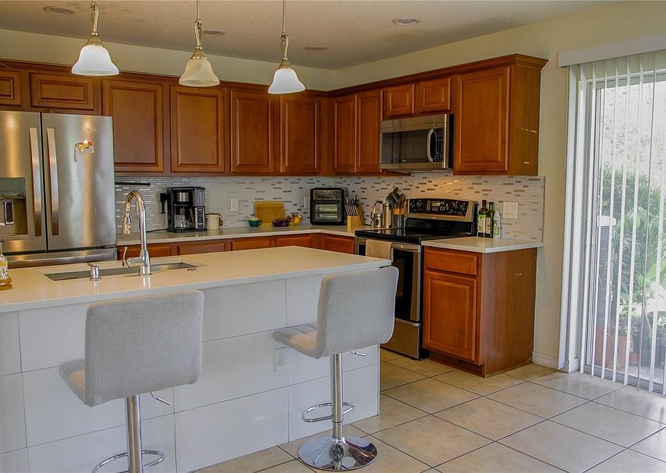 2nd image of 2575 Aventurine St #2575