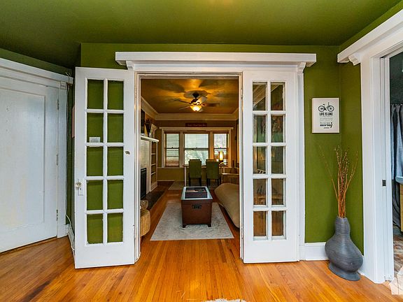 2nd image of 5101 S Ingleside Ave #3F