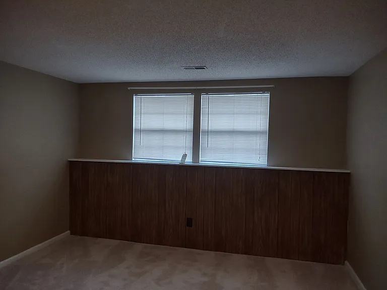 202 Hookston Way — Photo 8