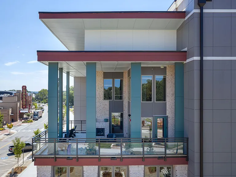 The Local Sugar Hill Apartments — Photo 23