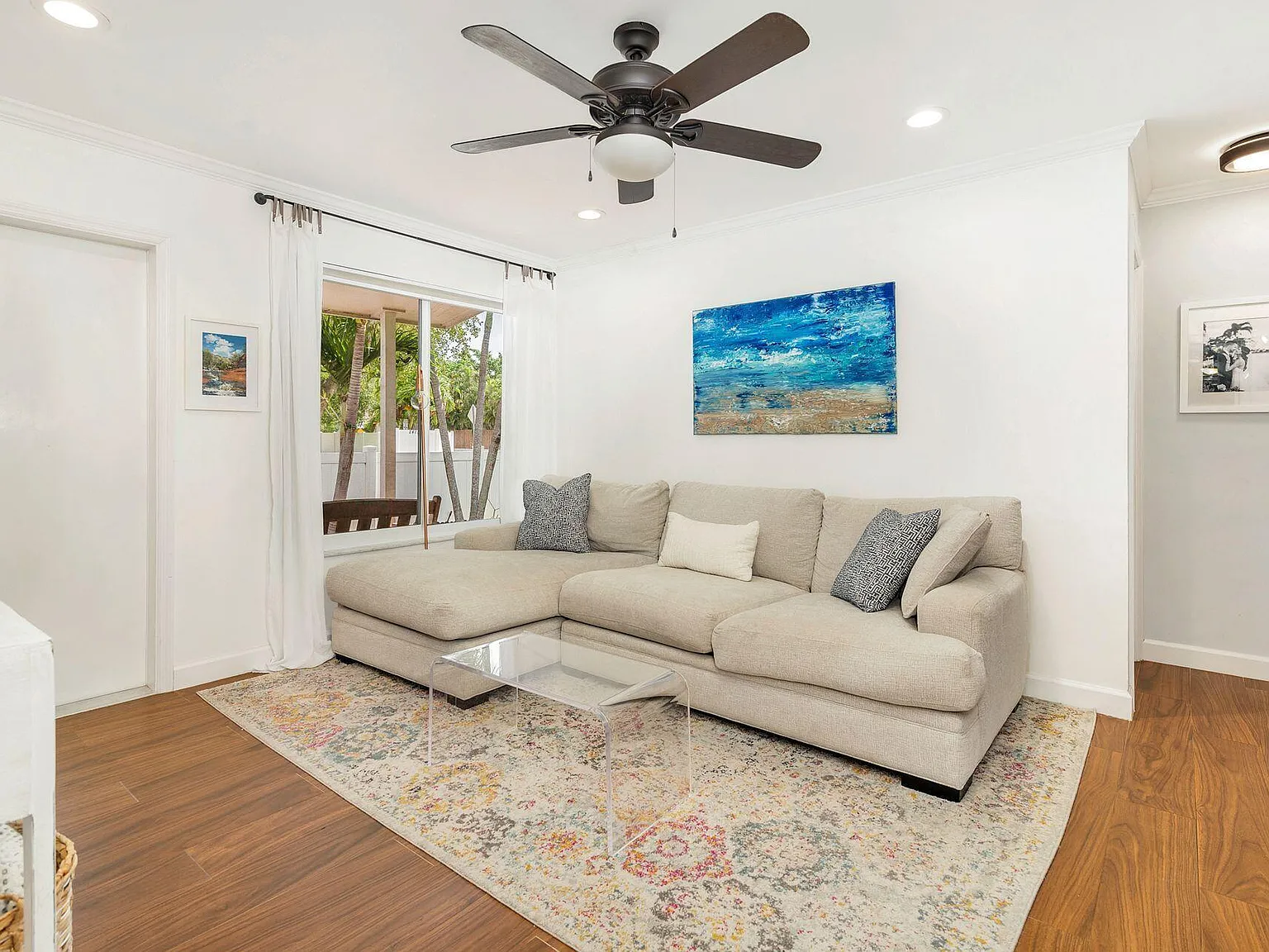 3 bed, 2.0 bath, 1278 sqft, $4,000 — Photo 4
