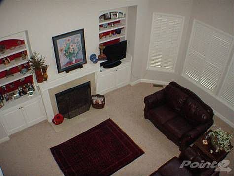 Spacious Family Room
