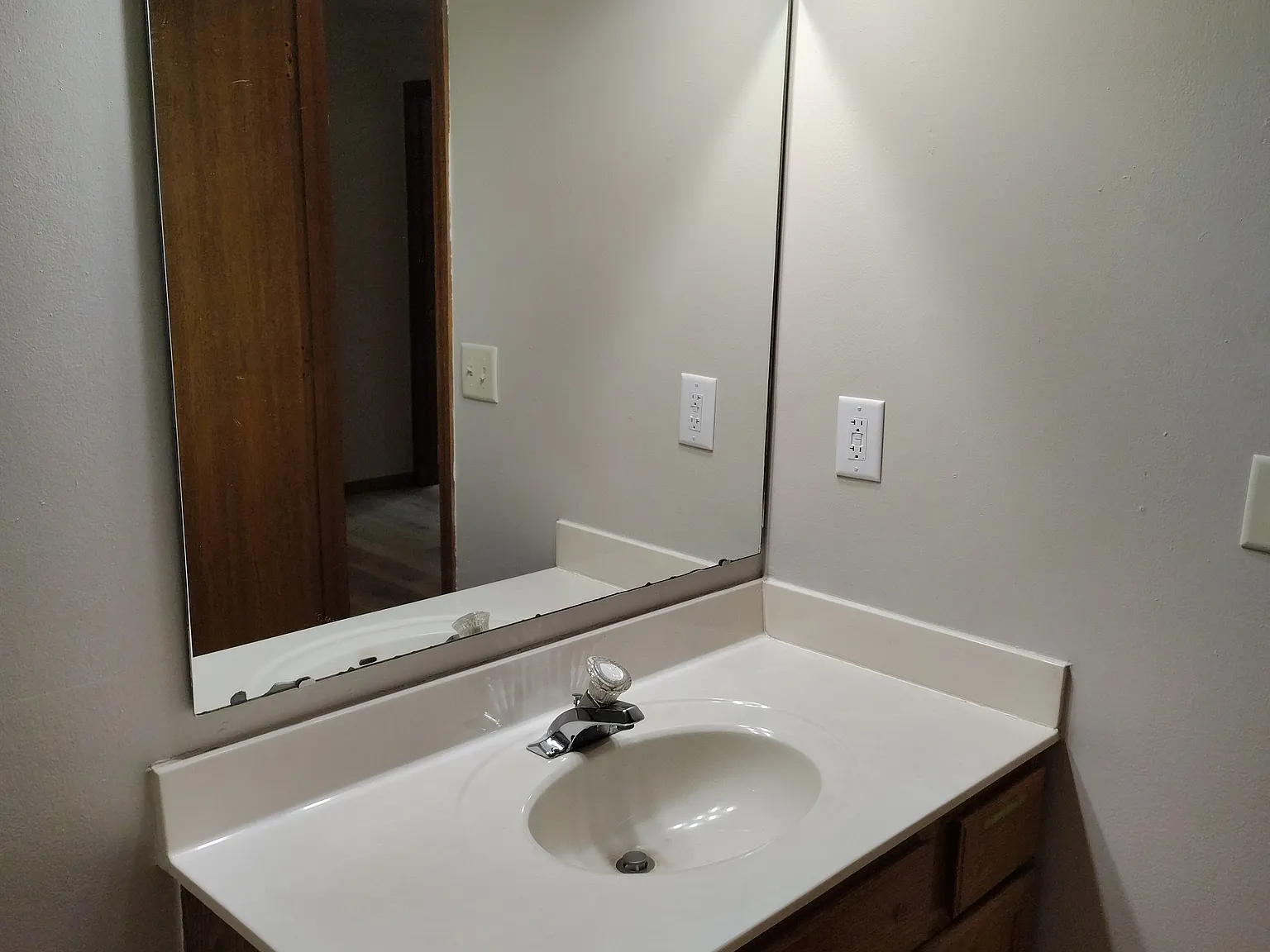 3 bed, 1195 sqft, $1,795 — Photo 3