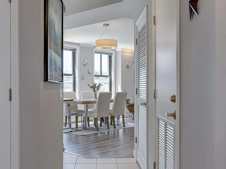 616 E St NW #718 — Photo 32
